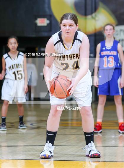 Thumbnail 2 in Newburry Park vs. Westlake photogallery.