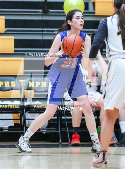 Thumbnail 1 in Newburry Park vs. Westlake photogallery.