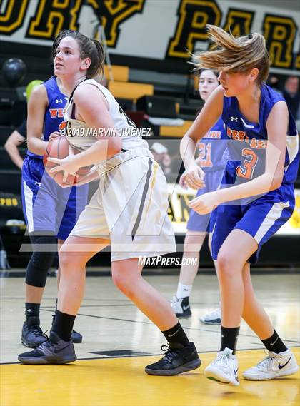 Thumbnail 3 in Newburry Park vs. Westlake photogallery.