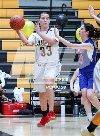 Thumbnail 3 in Newburry Park vs. Westlake photogallery.