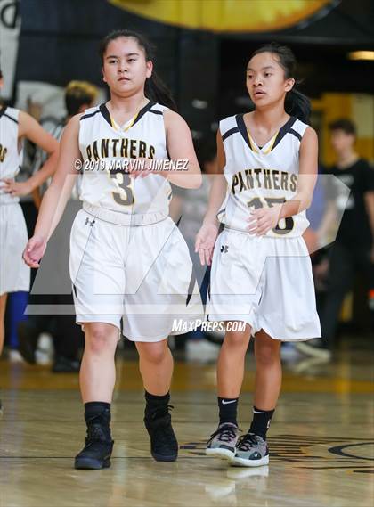 Thumbnail 2 in Newburry Park vs. Westlake photogallery.