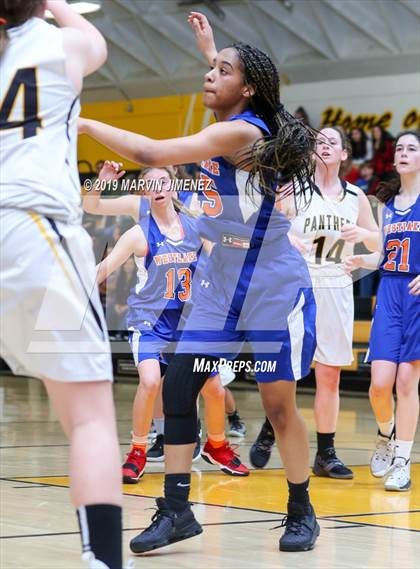 Thumbnail 1 in Newburry Park vs. Westlake photogallery.