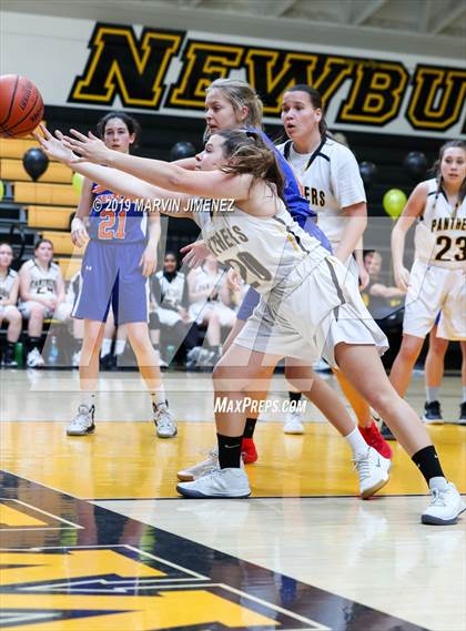 Thumbnail 2 in Newburry Park vs. Westlake photogallery.