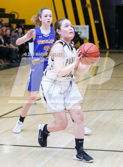 Thumbnail 2 in Newburry Park vs. Westlake photogallery.
