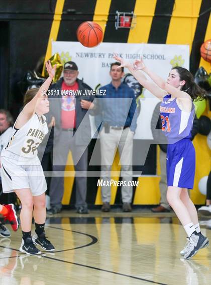 Thumbnail 3 in Newburry Park vs. Westlake photogallery.