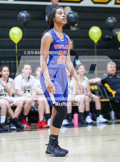 Thumbnail 2 in Newburry Park vs. Westlake photogallery.
