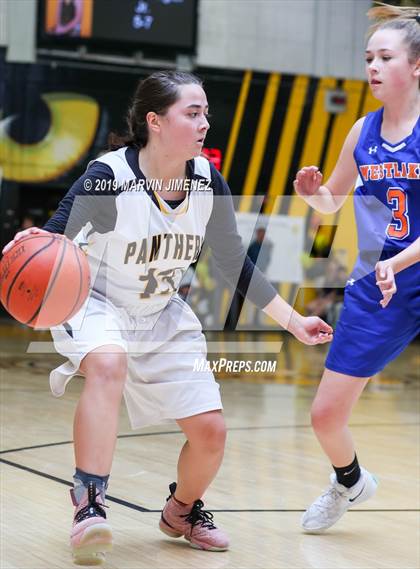 Thumbnail 1 in Newburry Park vs. Westlake photogallery.