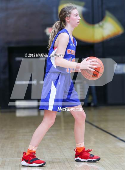 Thumbnail 3 in Newburry Park vs. Westlake photogallery.