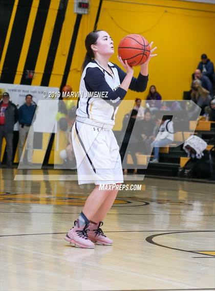 Thumbnail 2 in Newburry Park vs. Westlake photogallery.