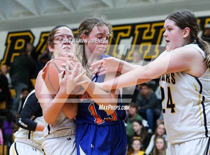 Thumbnail 3 in Newburry Park vs. Westlake photogallery.