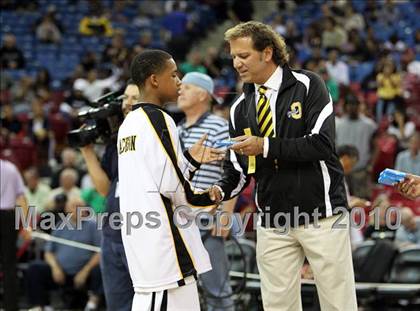 Thumbnail 1 in Sacramento vs. Bishop O'Dowd (CIF NorCal D3 Final) photogallery.