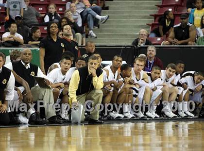 Thumbnail 1 in Sacramento vs. Bishop O'Dowd (CIF NorCal D3 Final) photogallery.