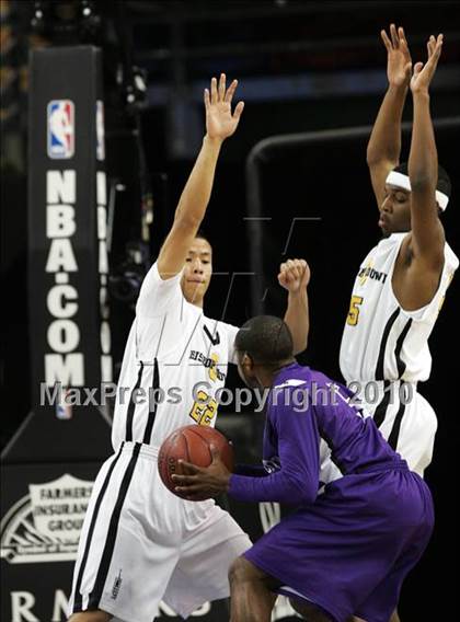 Thumbnail 1 in Sacramento vs. Bishop O'Dowd (CIF NorCal D3 Final) photogallery.