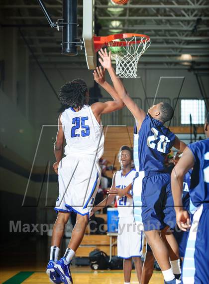 Thumbnail 2 in Alief Elsik @ Dekaney (McDonald's Texas Invitational) photogallery.