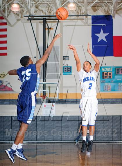 Thumbnail 1 in Alief Elsik @ Dekaney (McDonald's Texas Invitational) photogallery.