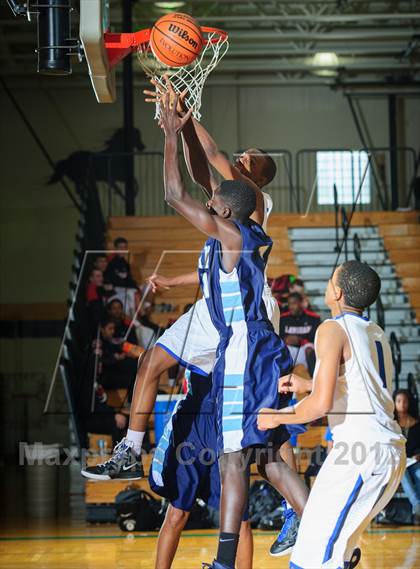 Thumbnail 1 in Alief Elsik @ Dekaney (McDonald's Texas Invitational) photogallery.