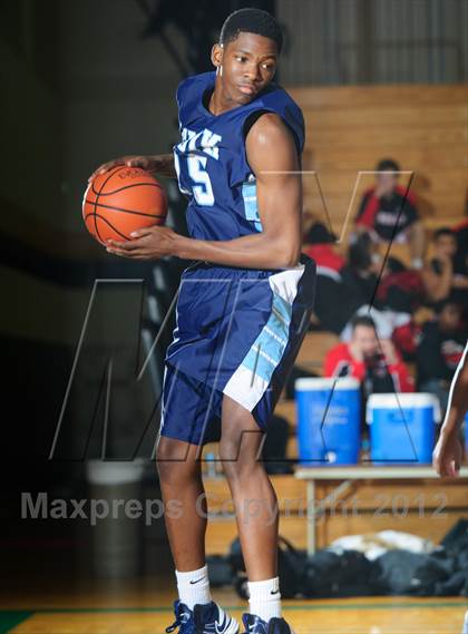 Thumbnail 3 in Alief Elsik @ Dekaney (McDonald's Texas Invitational) photogallery.
