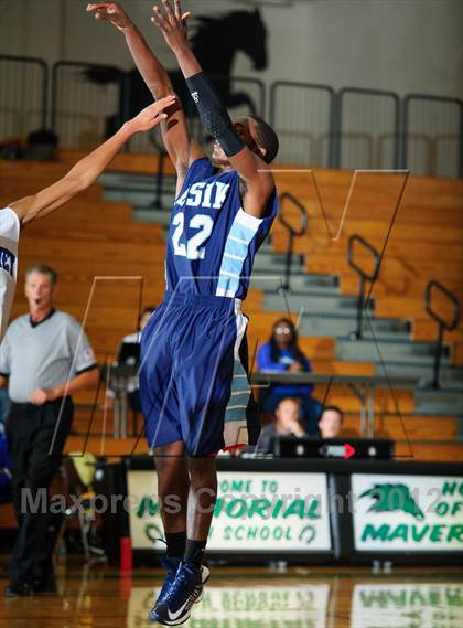 Thumbnail 3 in Alief Elsik @ Dekaney (McDonald's Texas Invitational) photogallery.