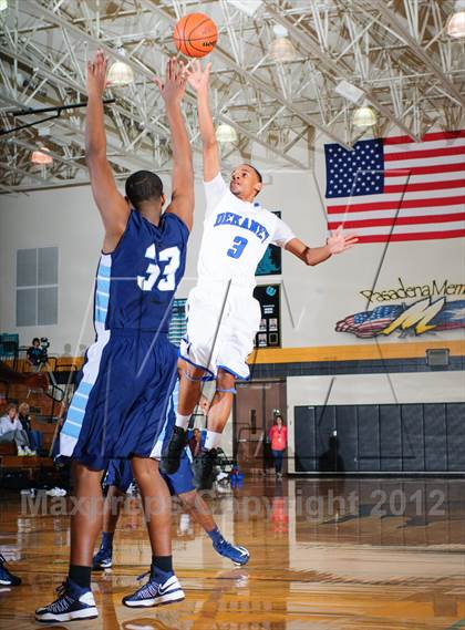 Thumbnail 2 in Alief Elsik @ Dekaney (McDonald's Texas Invitational) photogallery.