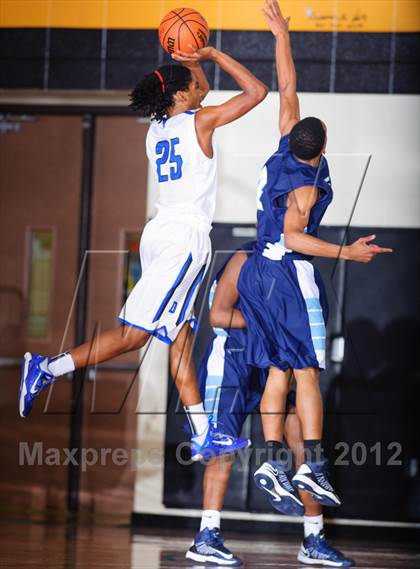 Thumbnail 2 in Alief Elsik @ Dekaney (McDonald's Texas Invitational) photogallery.