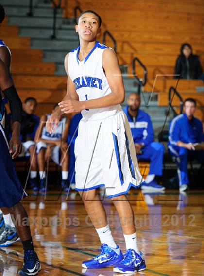 Thumbnail 3 in Alief Elsik @ Dekaney (McDonald's Texas Invitational) photogallery.