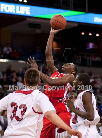 Thumbnail 1 in Holmes vs Newport (KHSAA Ninth Region Final) photogallery.