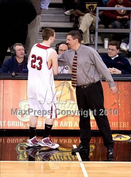 Thumbnail 1 in Holmes vs Newport (KHSAA Ninth Region Final) photogallery.