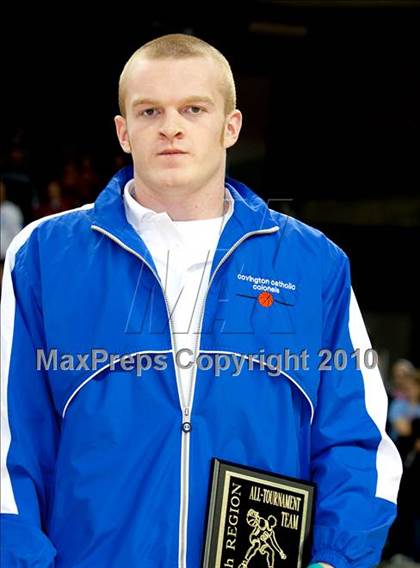 Thumbnail 2 in Holmes vs Newport (KHSAA Ninth Region Final) photogallery.