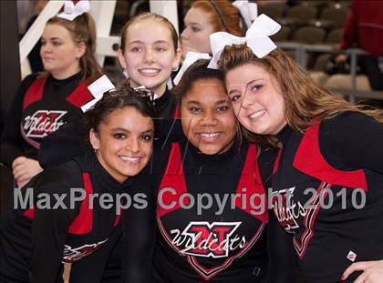 Thumbnail 1 in Holmes vs Newport (KHSAA Ninth Region Final) photogallery.