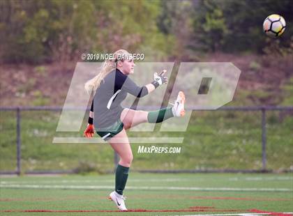 Thumbnail 2 in Sacred Heart Cathedral Preparatory vs Archbishop Mitty photogallery.