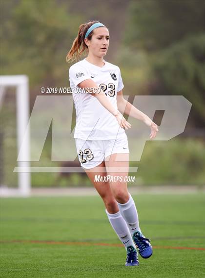 Thumbnail 2 in Sacred Heart Cathedral Preparatory vs Archbishop Mitty photogallery.