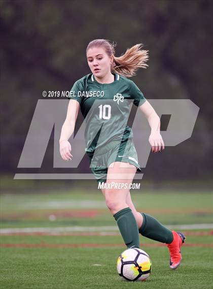 Thumbnail 2 in Sacred Heart Cathedral Preparatory vs Archbishop Mitty photogallery.