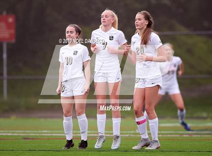 Thumbnail 3 in Sacred Heart Cathedral Preparatory vs Archbishop Mitty photogallery.