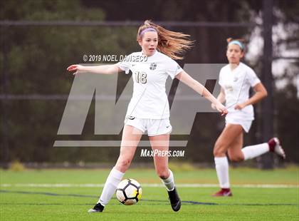 Thumbnail 3 in Sacred Heart Cathedral Preparatory vs Archbishop Mitty photogallery.