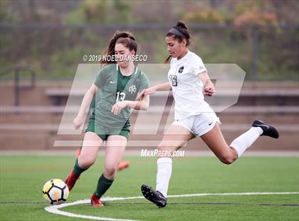 Thumbnail 2 in Sacred Heart Cathedral Preparatory vs Archbishop Mitty photogallery.