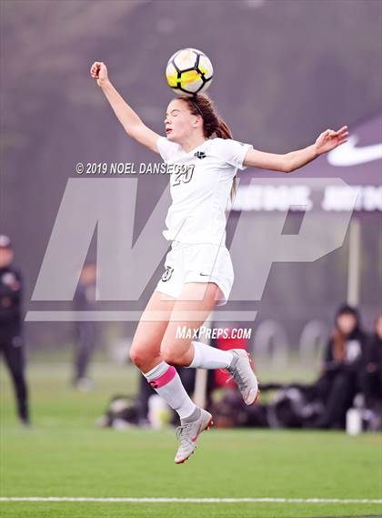 Thumbnail 3 in Sacred Heart Cathedral Preparatory vs Archbishop Mitty photogallery.