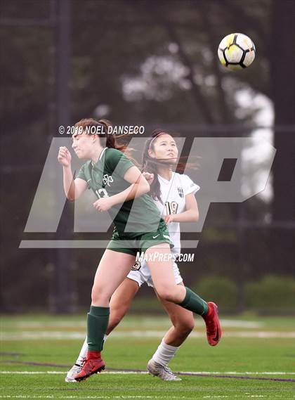 Thumbnail 2 in Sacred Heart Cathedral Preparatory vs Archbishop Mitty photogallery.