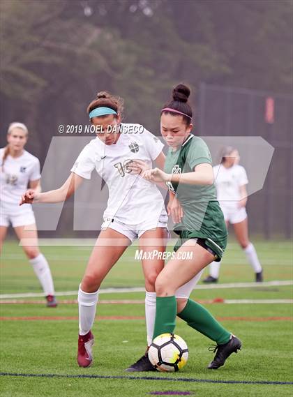 Thumbnail 2 in Sacred Heart Cathedral Preparatory vs Archbishop Mitty photogallery.