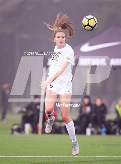 Thumbnail 3 in Sacred Heart Cathedral Preparatory vs Archbishop Mitty photogallery.