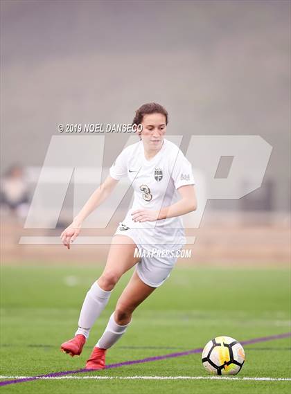Thumbnail 2 in Sacred Heart Cathedral Preparatory vs Archbishop Mitty photogallery.