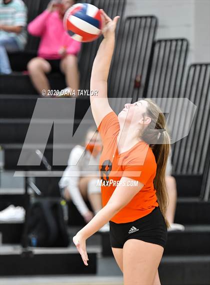 Thumbnail 1 in Argyle @ Springtown photogallery.