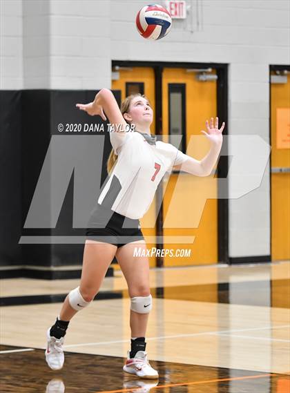 Thumbnail 2 in Argyle @ Springtown photogallery.