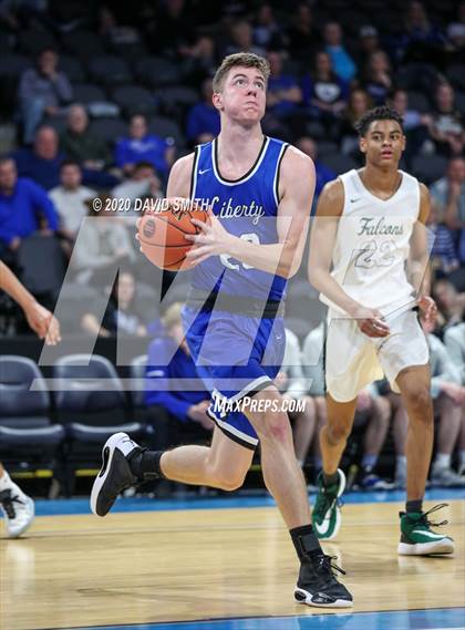Thumbnail 2 in Liberty vs. Staley (MSHSAA Class 5 Sectional) photogallery.