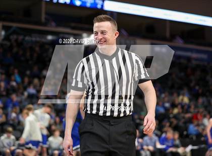 Thumbnail 2 in Liberty vs. Staley (MSHSAA Class 5 Sectional) photogallery.
