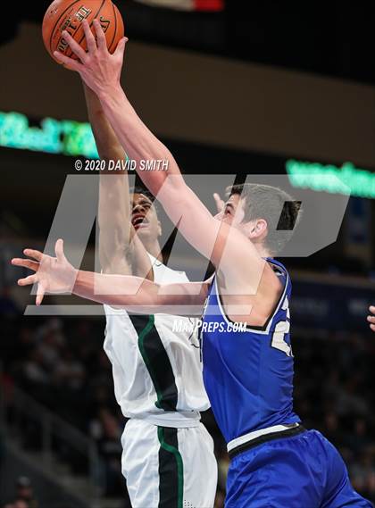 Thumbnail 2 in Liberty vs. Staley (MSHSAA Class 5 Sectional) photogallery.
