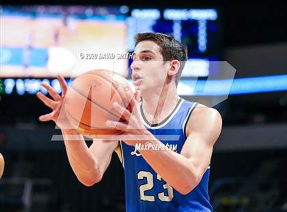 Thumbnail 2 in Liberty vs. Staley (MSHSAA Class 5 Sectional) photogallery.