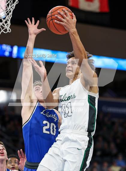 Thumbnail 1 in Liberty vs. Staley (MSHSAA Class 5 Sectional) photogallery.