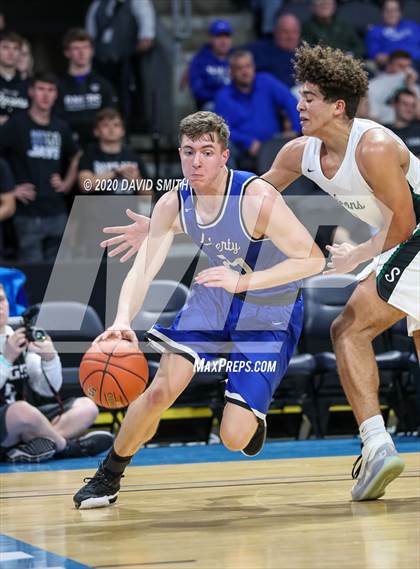 Thumbnail 2 in Liberty vs. Staley (MSHSAA Class 5 Sectional) photogallery.