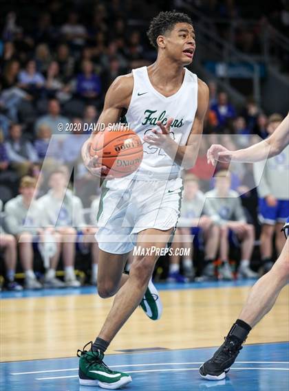 Thumbnail 3 in Liberty vs. Staley (MSHSAA Class 5 Sectional) photogallery.