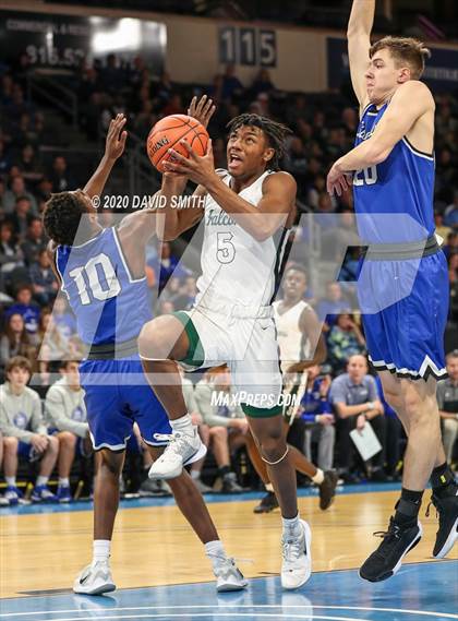 Thumbnail 2 in Liberty vs. Staley (MSHSAA Class 5 Sectional) photogallery.